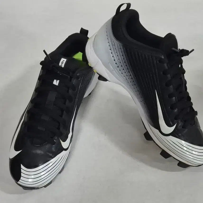 [BUNJANG] Nike Vapor Keystone 2 Low Baseball Cleats (265mm) / 나이키 베이퍼 키스톤 2 로우 야구화(265)