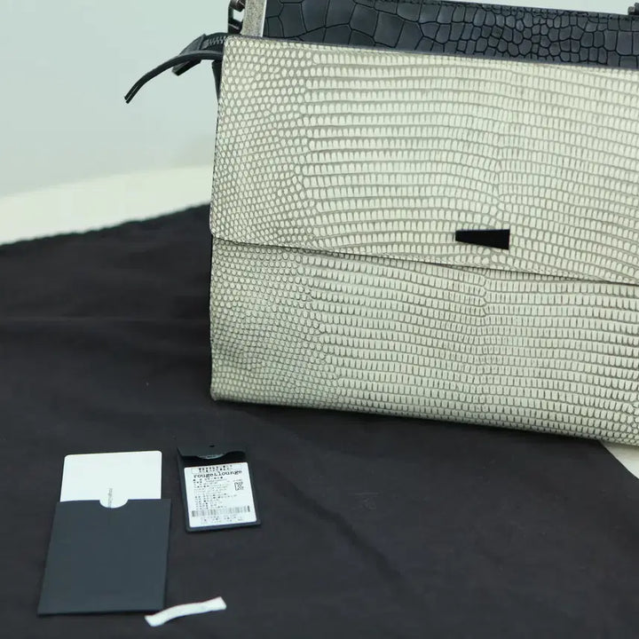 [BUNJANG] Loose and Lounge Chaos Large Tote Bag Shoulder Bag / 루즈앤라운지 카오스 라지 토트백 숄더백