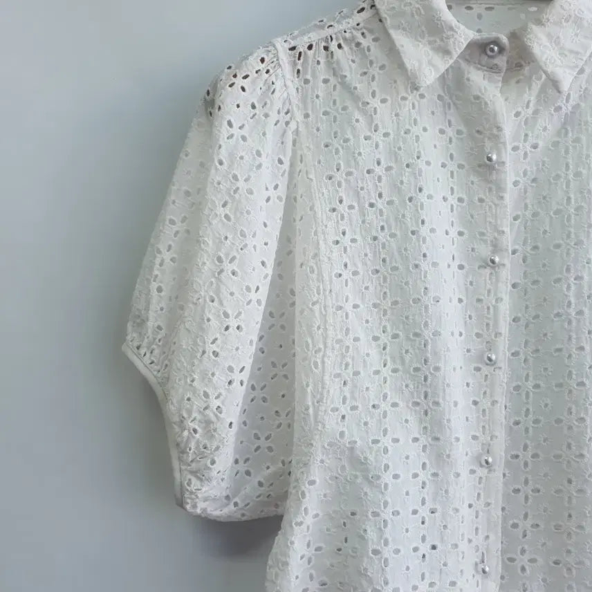 [BUNJANG] Punch Lace Blouse Shirt White / 1026 펀칭 레이스 블라우스 화이트 셔츠F