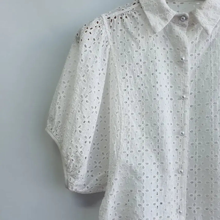 [BUNJANG] Punch Lace Blouse Shirt White / 1026 펀칭 레이스 블라우스 화이트 셔츠F