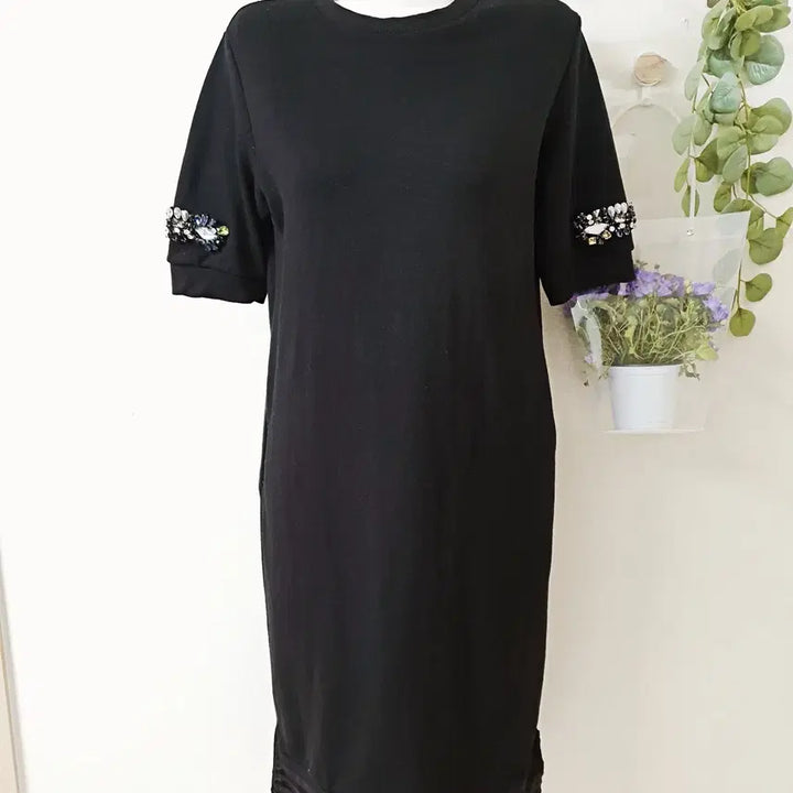 [BUNJANG] Le Cormang Sleeve Cubic Short-Sleeve Long Dress Black / 르꼬르망 소매큐빅 반팔 롱원피스 55 66 블랙