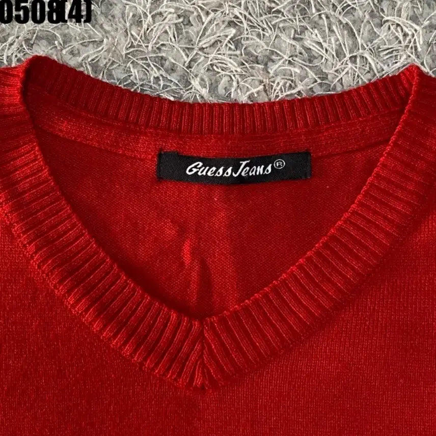 [BUNJANG] Guess Red V-Neck Knit M / 게스 g레드 브이넥 니트 m