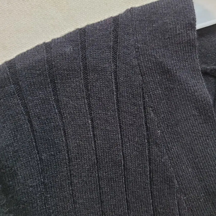 [BUNJANG] Lightweight Comfortable Knit Sweater / 탄력있고 잘 늘어나는 가볍고 편안한 핏좋은 니트