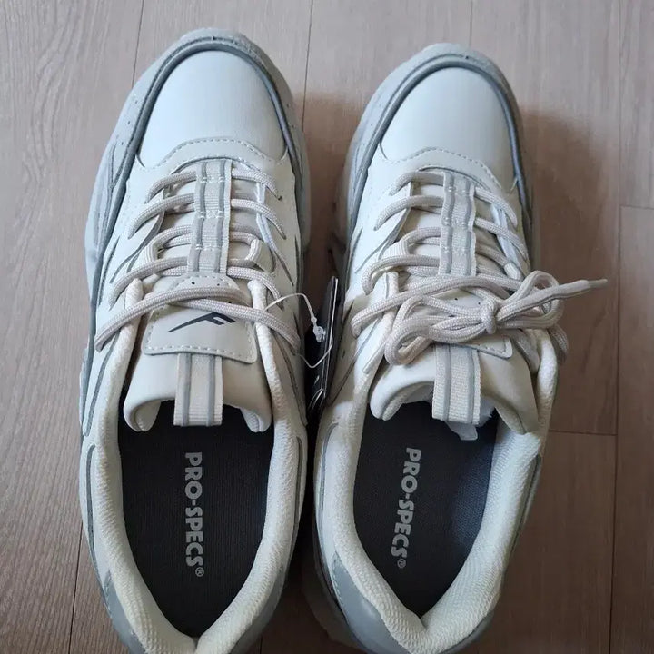 [BUNJANG] Pro-Specs Stacks TR 2 Beige Sneakers / 프로스펙스 스택스 TR 2 베이지 운동화 270