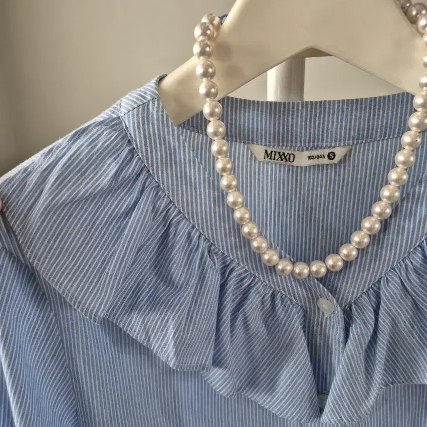 [BUNJANG] Mixxo Blue Stripe Ruffle Blouse (Size S) / 미쏘 블루 스트라이프 프릴 블라우스 S