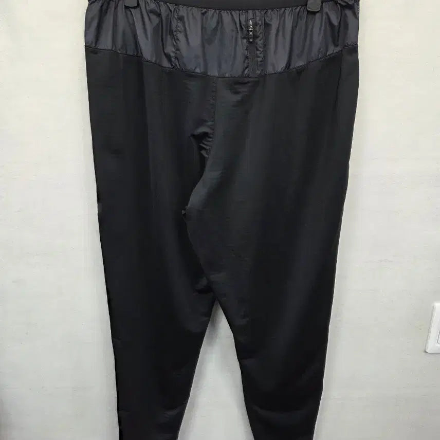 [BUNJANG] Nike Sportswear Phenom Division Shield Running Woven Pants XXL / 나이키 스포츠웨어 페놈 디비젼 쉴드 러닝 우븐 기능성 팬츠 xxl