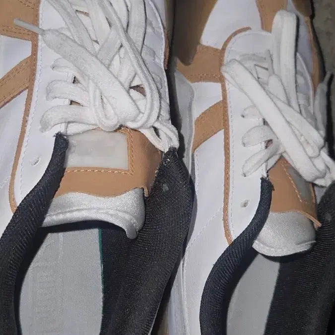 [BUNJANG] Puma White/Brown Sneakers Size 270 / 푸마 퓨마 스니커즈 화이트/브라운 270사이즈입니다