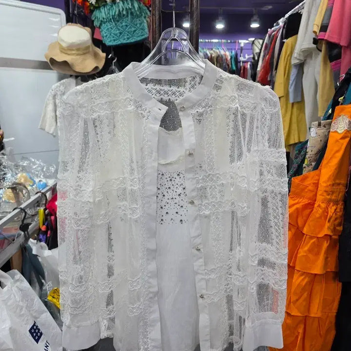 [BUNJANG] VinPalace White Lace Blouse Shirt / 화이트 레이스 블라우스 셔츠