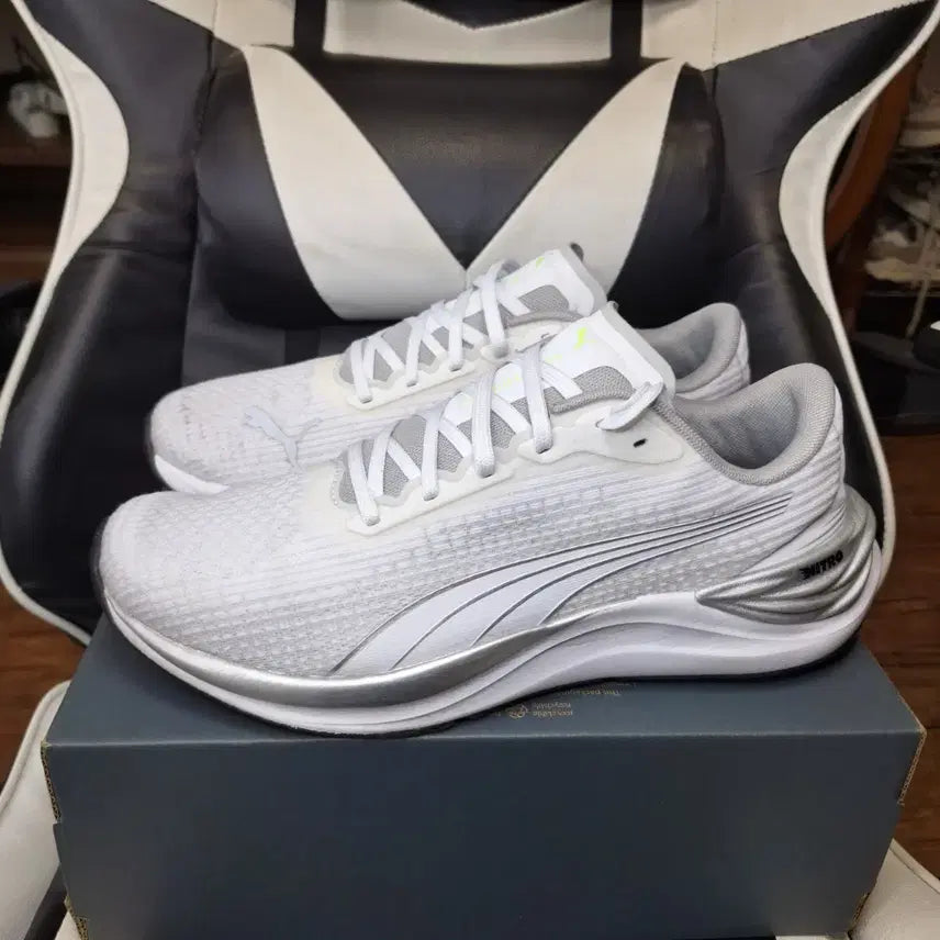 [BUNJANG] Puma Electrify Nitro White Running Shoes (270mm) / 푸마 NITRO 올화이트 러닝화 (270)