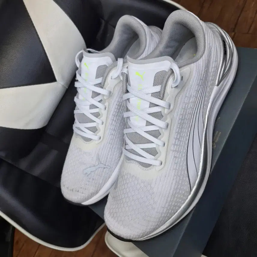 [BUNJANG] Puma Electrify Nitro White Running Shoes (270mm) / 푸마 NITRO 올화이트 러닝화 (270)