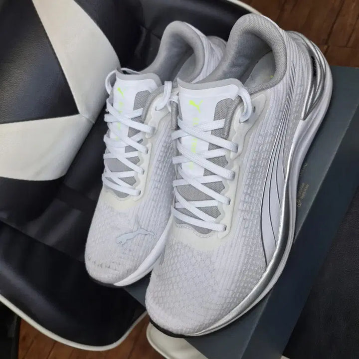 [BUNJANG] Puma Electrify Nitro White Running Shoes (270mm) / 푸마 NITRO 올화이트 러닝화 (270)
