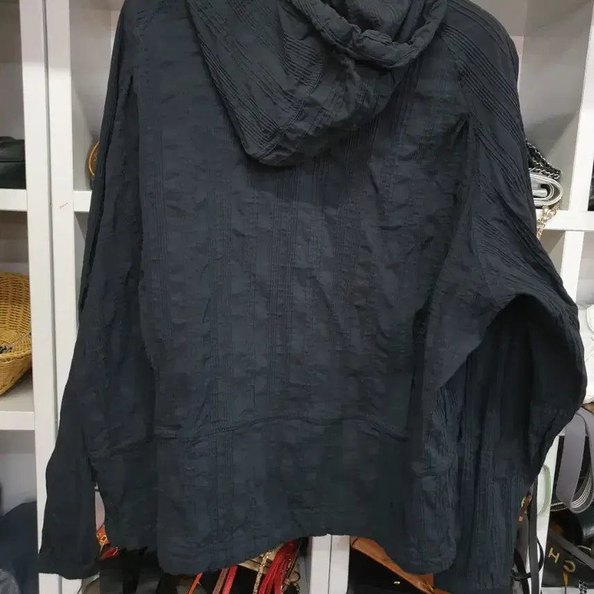 [BUNJANG] Beaker Pleated Oversized Anorak / 비이커 플리츠 오버핏 아노락 1