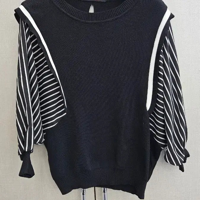 [BUNJANG] Creative Soup Black Stripe Knit / Creative Soup 블랙 스트라이프 니트