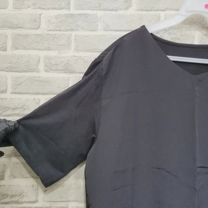 [BUNJANG] Black T-Shirt Size 66-77 / ㄹ123 블랙 티셔츠 66-77