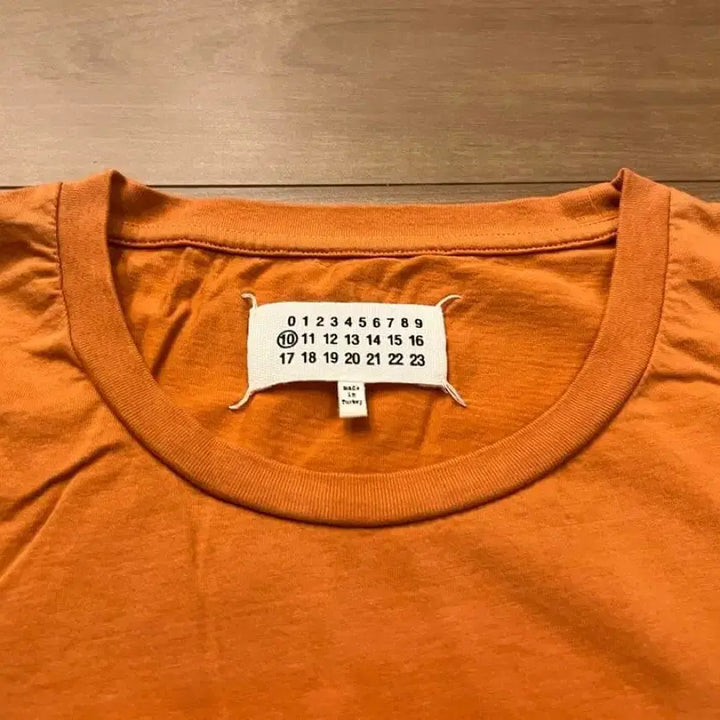 [BUNJANG] Maison Margiela Orange Short-Sleeve T-Shirt / 마르지엘라 오렌지 반팔 티셔츠