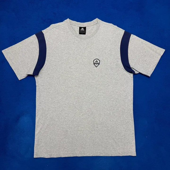 [BUNJANG] Adidas Vintage 00s T-Shirt Size 105 / 아디다스 반팔티105