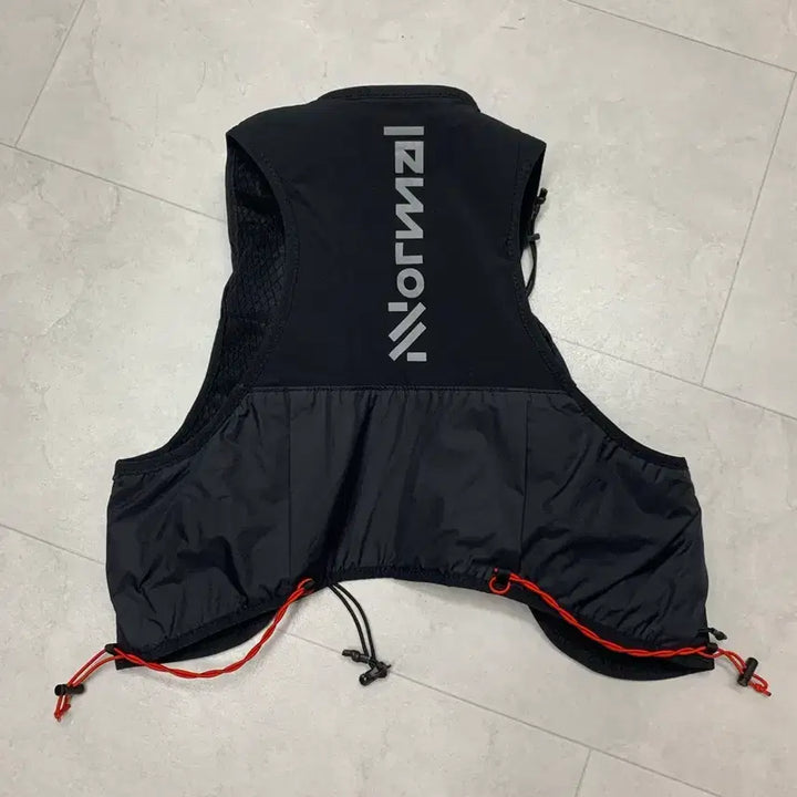 [BUNJANG] Normal Trailrun Vest (M) / 노말 트레일런 베스트 판매합니다.