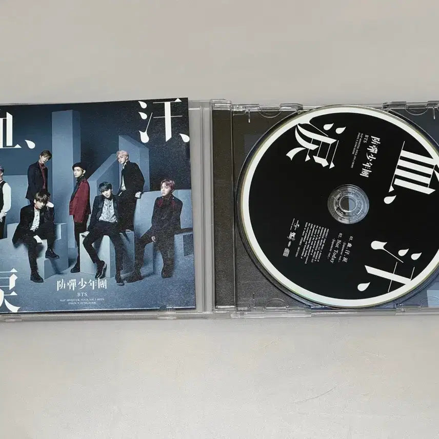 [BUNJANG] BTS Blood Sweat &amp; Tears Japanese Single CD / 방탄소년단 피땀눈물 일본 싱글 CD