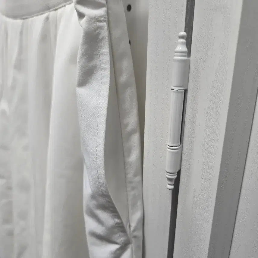 [BUNJANG] GCUT White A-Line Skirt 55 / (1537)GCUT 흰색 A라인 스커트55