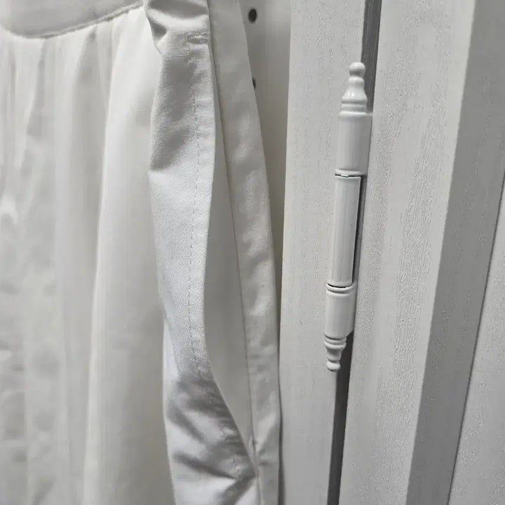[BUNJANG] GCUT White A-Line Skirt 55 / (1537)GCUT 흰색 A라인 스커트55