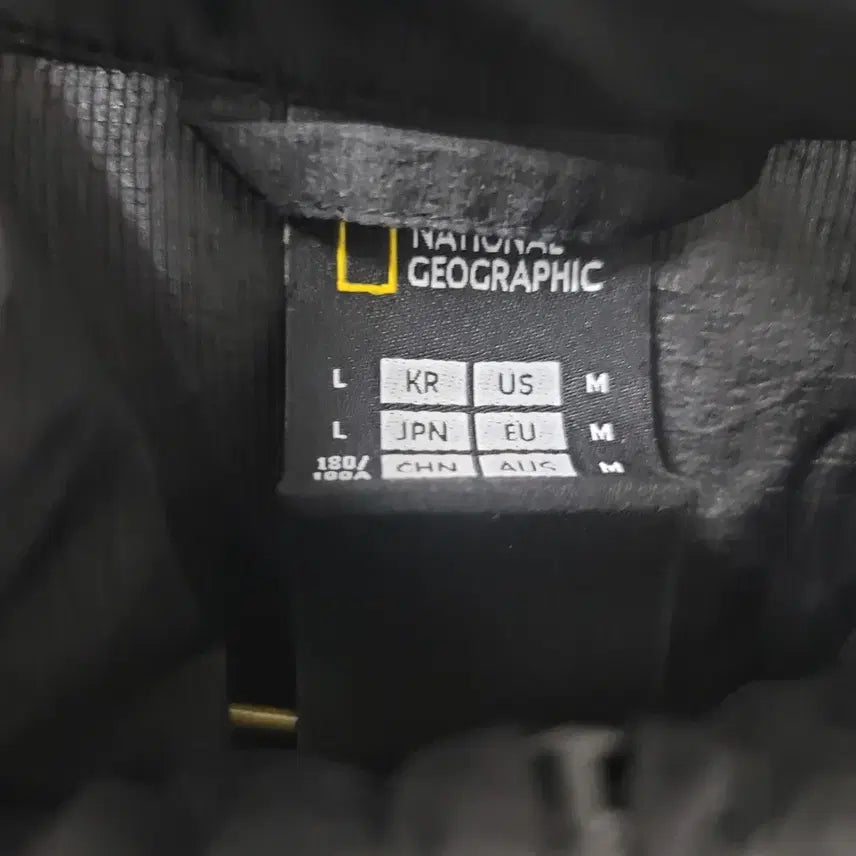 [BUNJANG] National Geographic NEPA Ultra-Light Windbreaker / 내셔널지오그래픽.네파 초경량바람막이