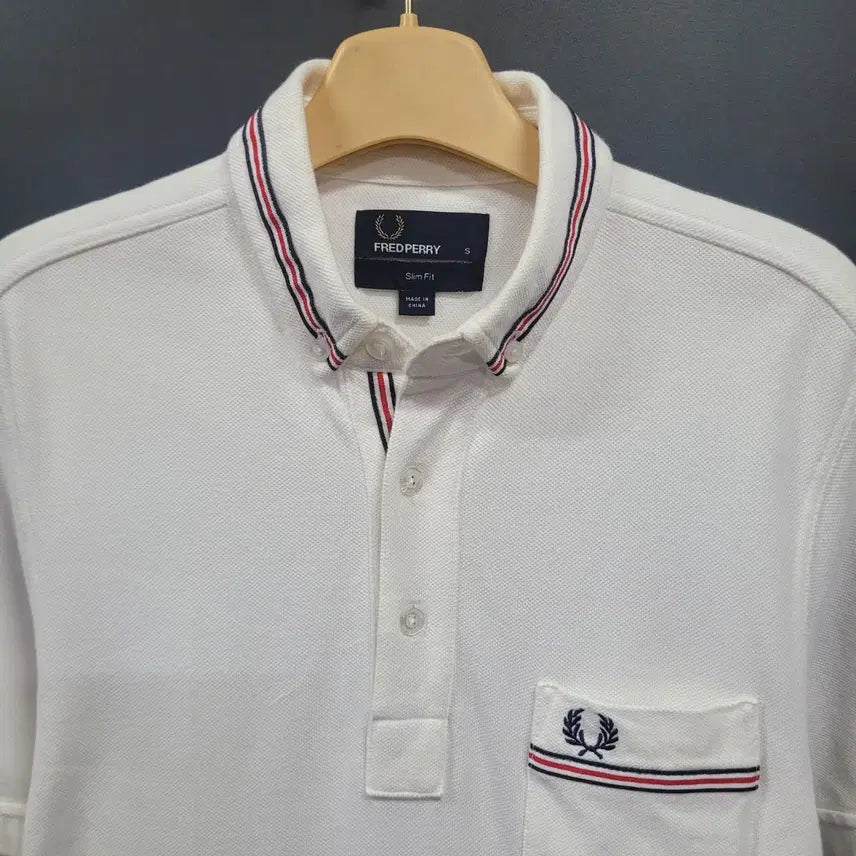 [BUNJANG] Fred Perry Embroidered Logo Pocket Short Sleeve Shirt / Fred Perry 프레드페리 자수로고 포켓 셔츠