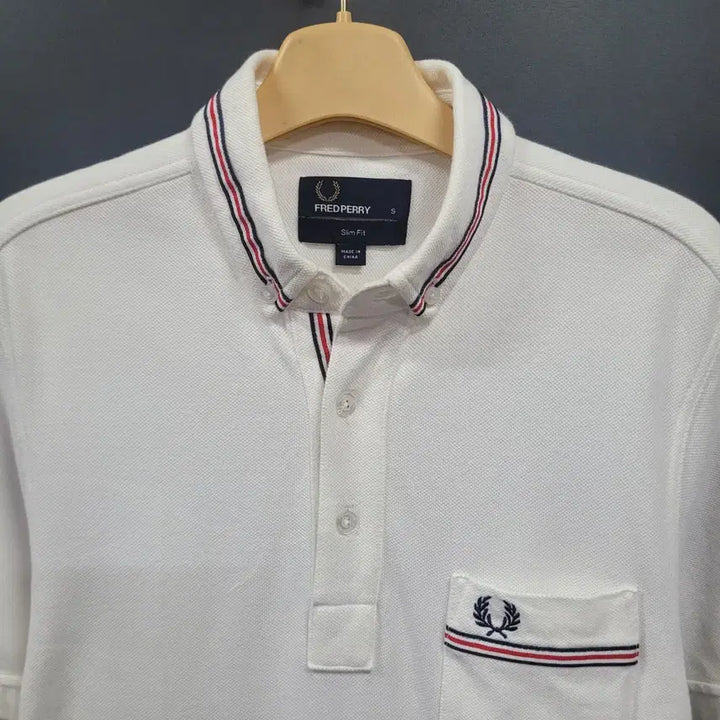 [BUNJANG] Fred Perry Embroidered Logo Pocket Short Sleeve Shirt / Fred Perry 프레드페리 자수로고 포켓 셔츠
