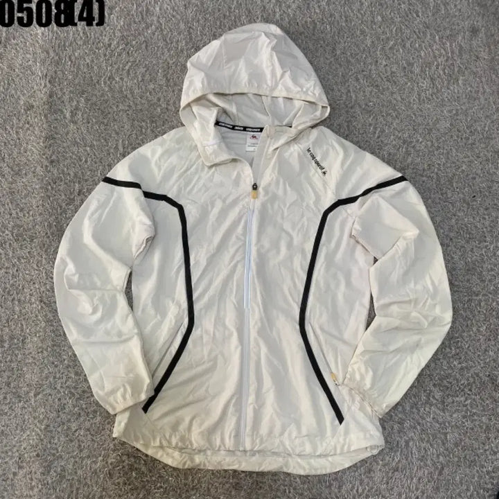 [BUNJANG] Le Coq Sportif White Hooded Windbreaker Jacket / 르꼬끄 화이트 후드 바람막이 자켓 100