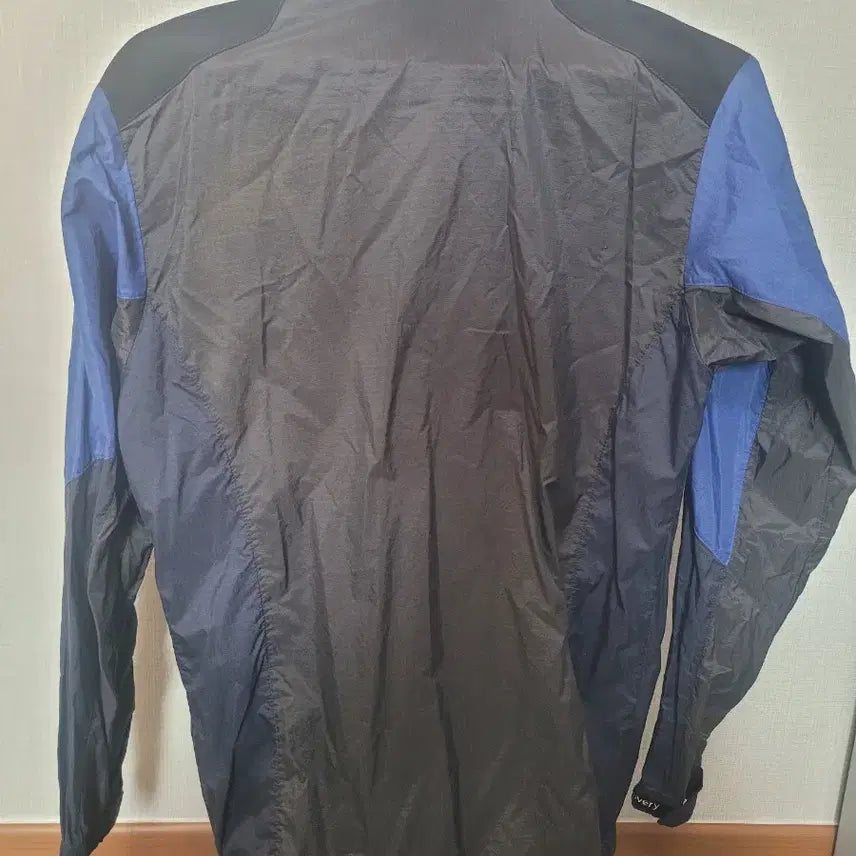 [BUNJANG] Discovery Color Block Windbreaker Jacket / 디스커버리 바람막이 블루/블랙/옐로우