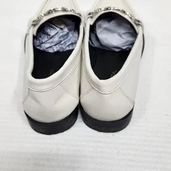 [BUNJANG] ANDIATA White Lambskin Loafers 230 / ANDIATA 안디아타 화이트 양가죽로퍼230