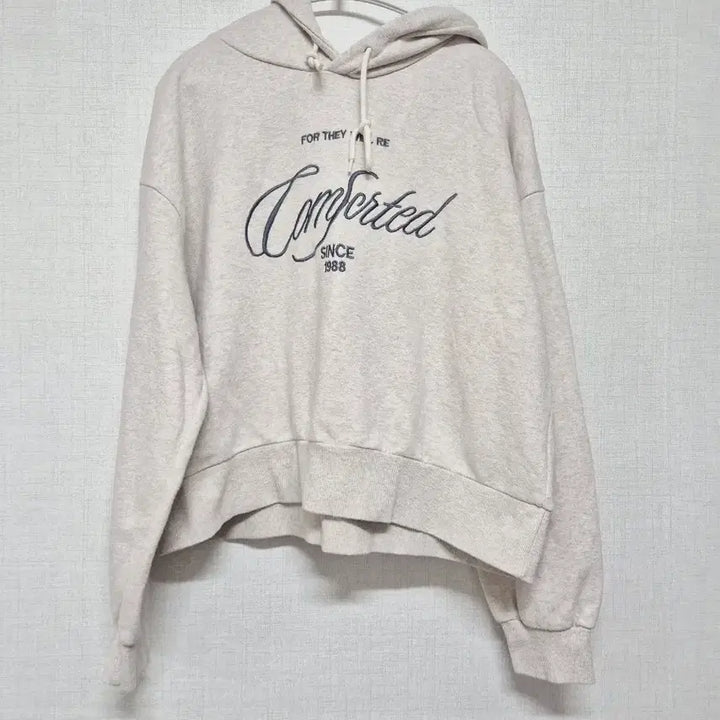 [BUNJANG] Ivory Comforted Cropped Hoodie / 아이보리 Comforted 후드티
