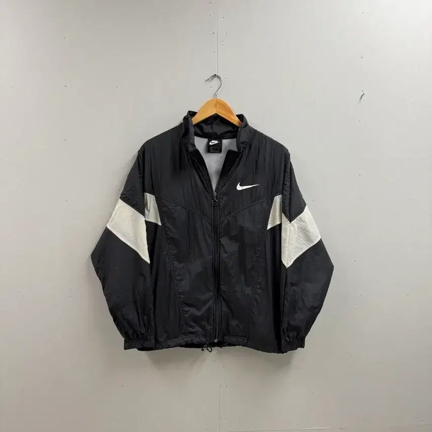 [BUNJANG] Nike Big Logo Windbreaker Jacket / 여성 S / 나이키 빅로고 바람막이