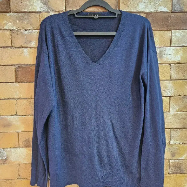 [BUNJANG] TIME Navy V-Neck Knit Sweater / TIME 타임 네이비 V넥 니트