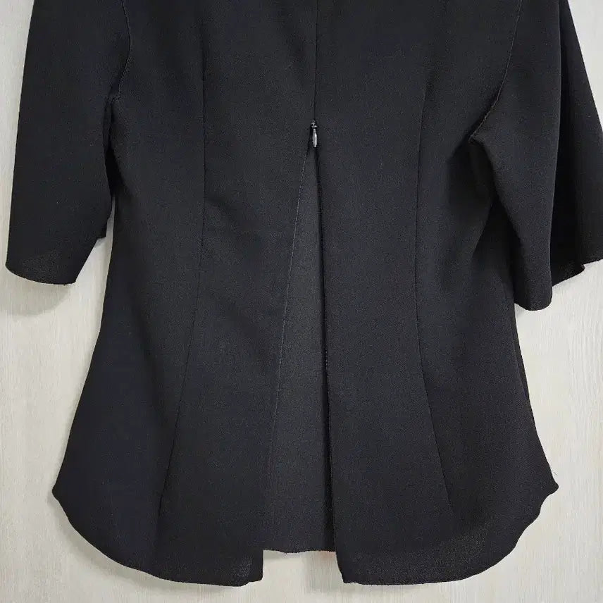 [BUNJANG] MOJO.S.PINE Short Sleeve Blouse Black Size 55 / (하객룩추천)모조에스핀 반팔 블라우스 블랙 55