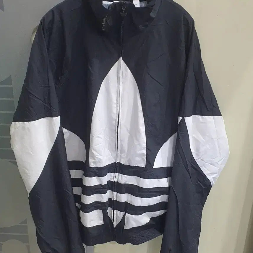[BUNJANG] Adidas Black/White Big Logo Windbreaker 3XL / 아디다스 블랙/화이트 빅로고 바람막이 3XL