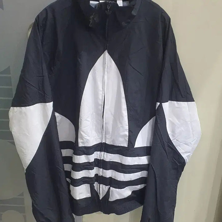 [BUNJANG] Adidas Black/White Big Logo Windbreaker 3XL / 아디다스 블랙/화이트 빅로고 바람막이 3XL