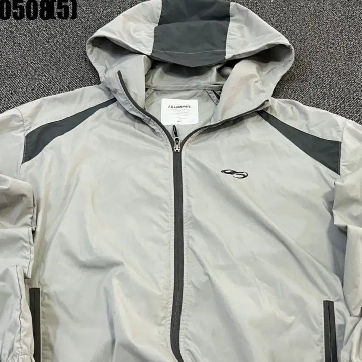 [BUNJANG] F. Illuminate Hooded Windbreaker Jacket / F.일루미네이트 후드 바람막이 자켓