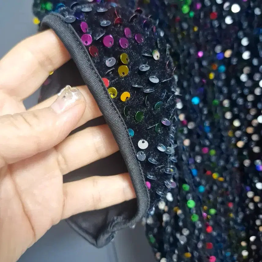 [SOLD OUT] 블랙 멀티스팽글 반팔 티셔츠.완전 이뻐요 77. 새상품