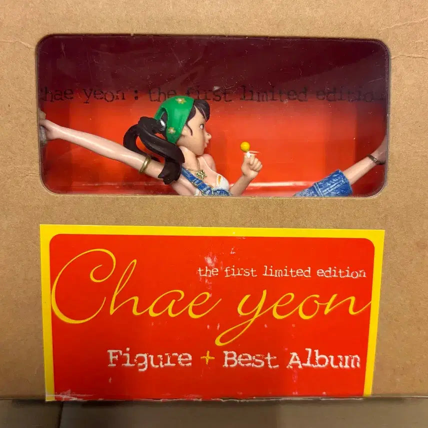 [BUNJANG] Chaeyeon Limited Edition Figure Album Set / 채연 첫번째한정판 피규어 앨범세트