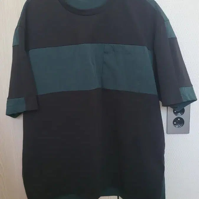 [BUNJANG] System Colorblock Pocket T-Shirt Size 100 / 시스템 배색 포켓 반팔티 100