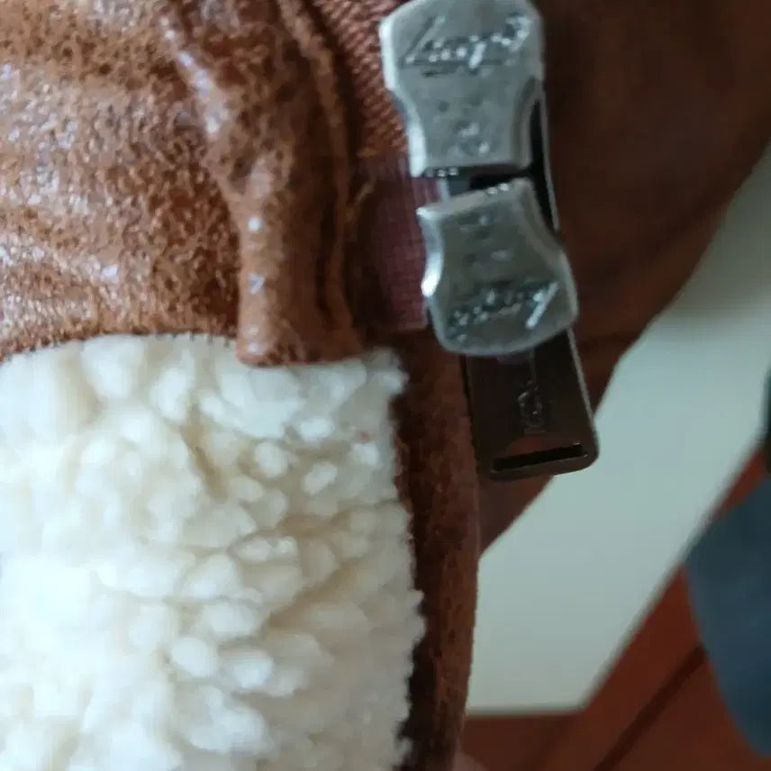 [BUNJANG] Moncler Style Wool/Leather Patch Jumper / 몽클레어 스타일 양털/가죽 패치 점퍼