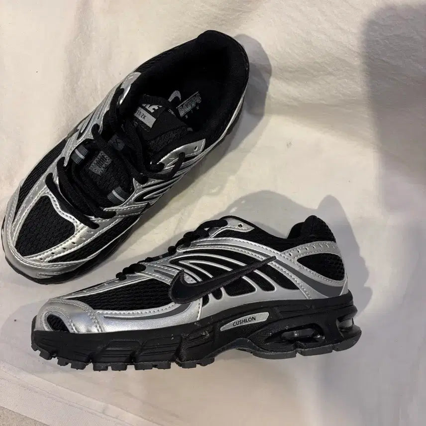 [BUNJANG] Nike Air Max Moto 2K Shoes / 나이키 에어맥스 모토2k
