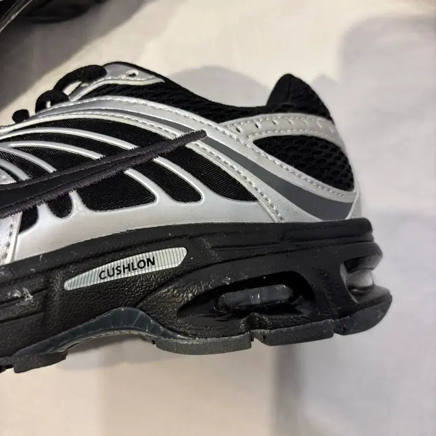 [BUNJANG] Nike Air Max Moto 2K Shoes / 나이키 에어맥스 모토2k