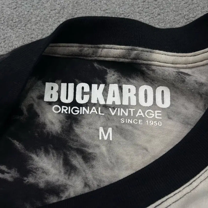 [BUNJANG] M Buckaroo Y2K Tie-Dye Punk Short-Sleeve T-Shirt / M 버커루 Y2k 타이다이 펑크 반팔 티