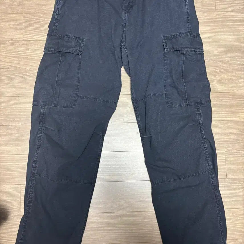 [BUNJANG] Carhartt Regular Cargo Pants Black 33x32 / 33x32 칼하트 레귤러 카고 팬츠 블랙
