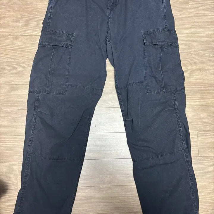 [BUNJANG] Carhartt Regular Cargo Pants Black 33x32 / 33x32 칼하트 레귤러 카고 팬츠 블랙