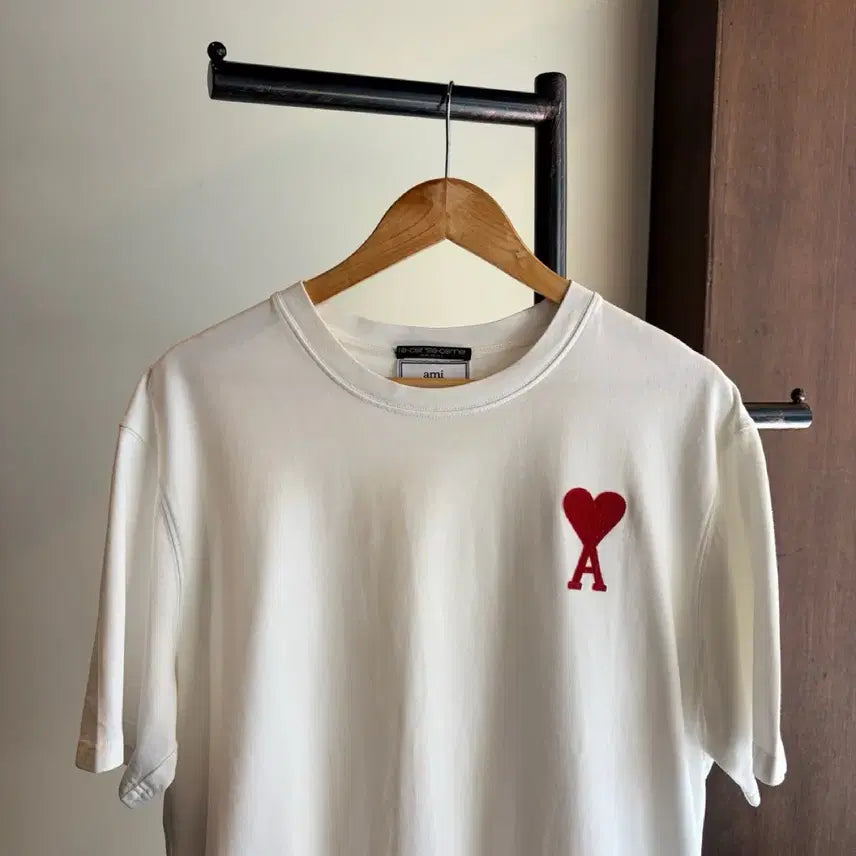 [BUNJANG] BTS Army White Big Heart T-Shirt / 16902 - 아미 화이트 빅하트 반팔 티셔츠