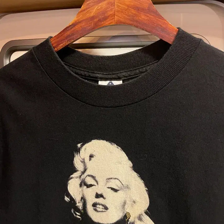 [BUNJANG] Triple A 90s Marilyn Monroe T-Shirt / 90s트리플에이 마릴리먼로 반팔티
