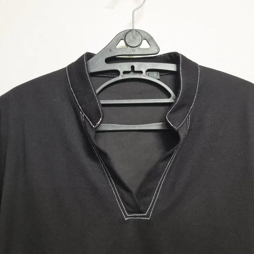 [BUNJANG] cmcube Stitch Short Sleeve Blouse / cmcube 스티치 반팔 블라우스