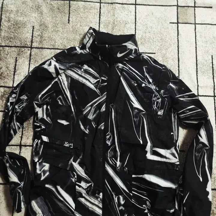 [BUNJANG] Nike Shield Running Jacket Full Zip Size M / 나이키 쉴드 러닝 런닝 바람막이 집업 사이즈 95~100